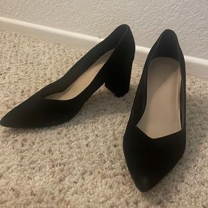 Marc Fisher Block Heel Suede Black pumps